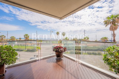 Купить квартиру в Барселона, Испания с 2 спальни, 89м², № 2869 - фото 2