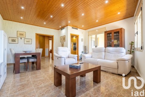 3 bedrooms house for sale in Amposta, Tarragona, Catalonia, Spain № 4921