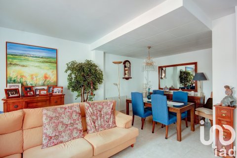 3 bedrooms penthouse for sale in Calella, Barcelona, Catalonia, Spain № 4924 - photo 9