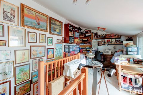 3 bedrooms penthouse for sale in Calella, Barcelona, Catalonia, Spain № 4924 - photo 25