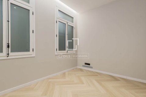 3 bedrooms apartment for sale in Barcelona, Catalonia, Spain № 6460 - photo 26