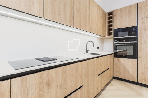 3 bedrooms apartment for sale in Barcelona, Catalonia, Spain № 6460 - photo 11