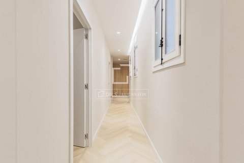 3 bedrooms apartment for sale in Barcelona, Catalonia, Spain № 6460 - photo 14