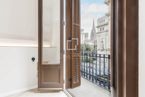 3 bedrooms apartment for sale in Barcelona, Catalonia, Spain № 6460 - photo 4