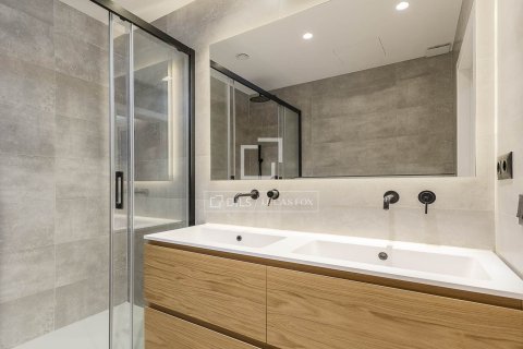 3 bedrooms apartment for sale in Barcelona, Catalonia, Spain № 6460 - photo 24