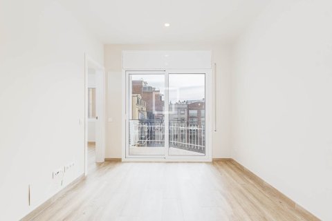 Apartamento de 4 dormitorios en venta en Barcelona, Cataluña, Spain № 6462 - foto 2