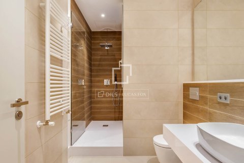 Снять в аренду квартиру в Барселона, Испания с 4 спальни, 230м², № 6465 - фото 25