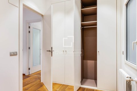 Снять в аренду квартиру в Барселона, Испания с 4 спальни, 230м², № 6465 - фото 18