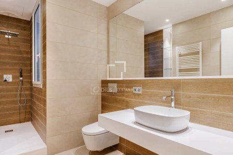 Снять в аренду квартиру в Барселона, Испания с 4 спальни, 230м², № 6465 - фото 26