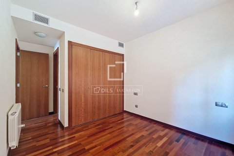 3 bedrooms apartment for sale in Vilanova i la Geltru, Barcelona, Catalonia, Spain № 6463 - photo 17