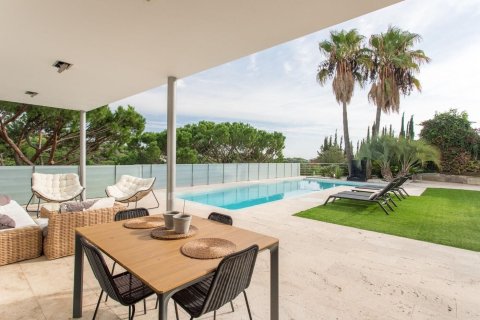 Купить квартиру в Сан-Андреу-де-Льяванерес, Испания с 4 комнаты, 400м², № 1819 - фото 26