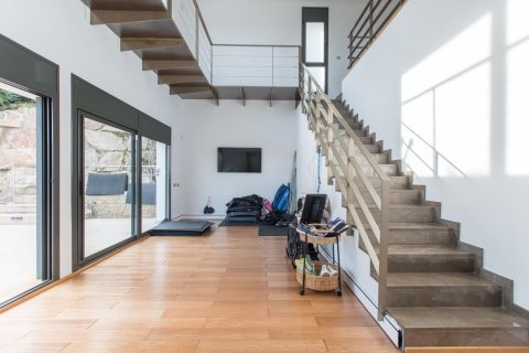 Купить квартиру в Сан-Андреу-де-Льяванерес, Испания с 4 комнаты, 400м², № 1819 - фото 10