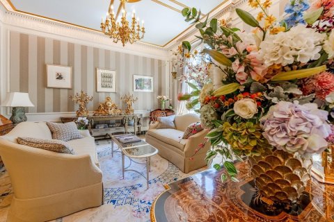 Купить квартиру в Барселона, Испания с 5 комнат, 250м², № 1820 - фото 12