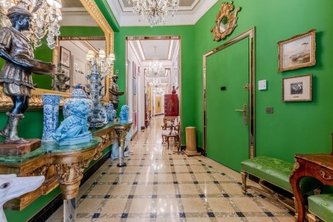 Купить квартиру в Барселона, Испания с 5 комнат, 250м², № 1820 - фото 15