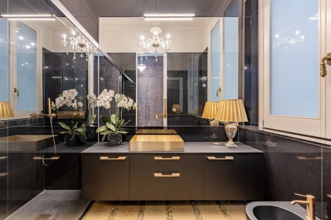 Купить квартиру в Барселона, Испания с 5 комнат, 250м², № 1820 - фото 8