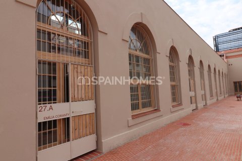 Купить виллу в Барселона, Испания с 3 комнаты, 76м², № 1109 - фото 5