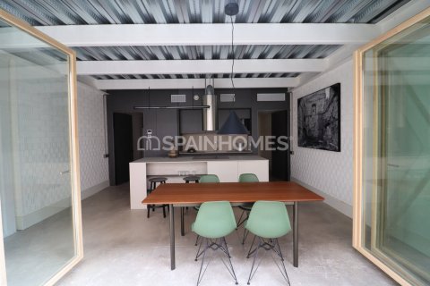 Купить виллу в Барселона, Испания с 3 комнаты, 76м², № 1109 - фото 9