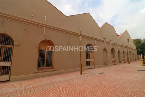 Купить виллу в Барселона, Испания с 4 комнаты, 125м², № 1110 - фото 4