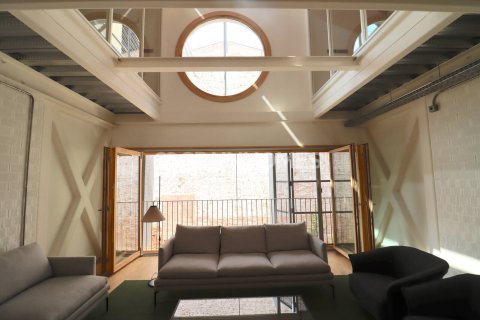 Купить виллу в Барселона, Испания с 4 комнаты, 125м², № 1110 - фото 7