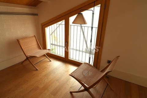 Купить виллу в Барселона, Испания с 4 комнаты, 125м², № 1110 - фото 14