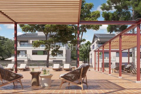 Купить квартиру в Барселона, Испания с 3 комнаты, 61м², № 1111 - фото 2