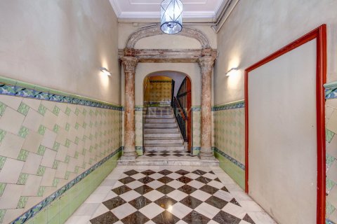 Купить квартиру в Старый город, Барселона, Испания с 8 спален, 240м², № 2335 - фото 18