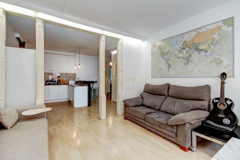 Купить квартиру в Старый город, Барселона, Испания с 8 спален, 240м², № 2335 - фото 10