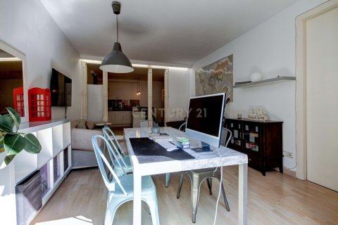 Купить квартиру в Старый город, Барселона, Испания с 8 спален, 240м², № 2335 - фото 6