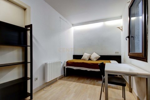 Купить квартиру в Старый город, Барселона, Испания с 8 спален, 240м², № 2335 - фото 12