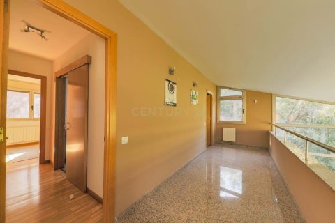 Купить дом в Матадепера, Испания с 3 спальни, 301м², № 2334 - фото 5