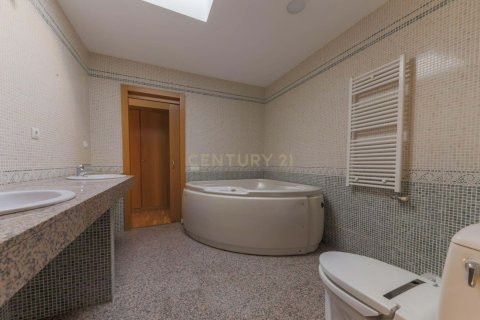 Купить дом в Матадепера, Испания с 3 спальни, 301м², № 2334 - фото 28