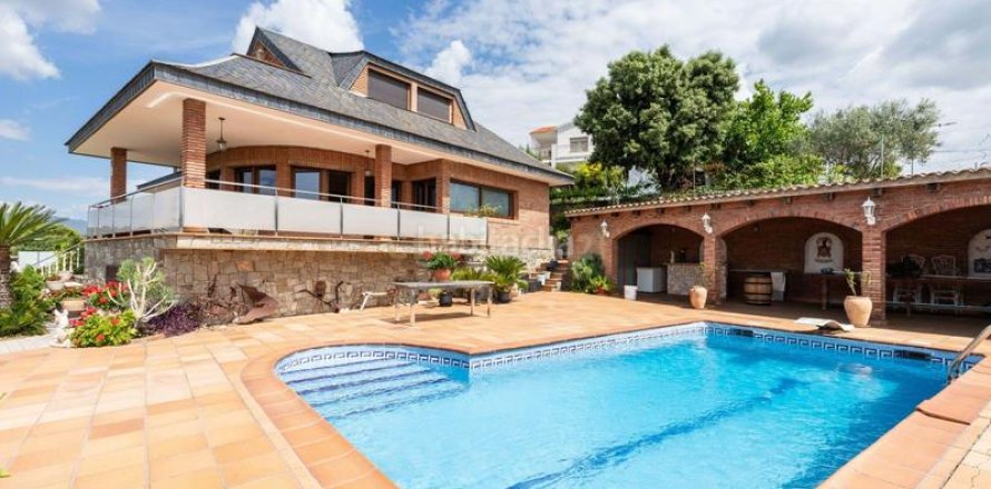 Дом с 5 спальнями в Ллике де Вали, Барселона, Каталония, Испания № 2336