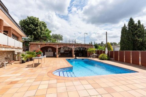 Купить дом в Ллика де Валь, Испания с 5 спален, 335м², № 2336 - фото 2