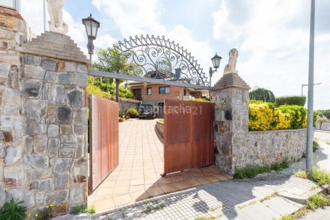 Купить дом в Ллика де Валь, Испания с 5 спален, 335м², № 2336 - фото 11