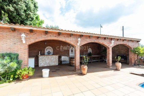 Купить дом в Ллика де Валь, Испания с 5 спален, 335м², № 2336 - фото 4