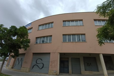 Apartamento de 2705 m² en venta en Santa Coloma de Cervelló, Barcelona, Cataluña, Spain № 7006 - foto 19