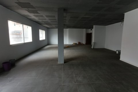 Apartamento de 2705 m² en venta en Santa Coloma de Cervelló, Barcelona, Cataluña, Spain № 7006 - foto 15