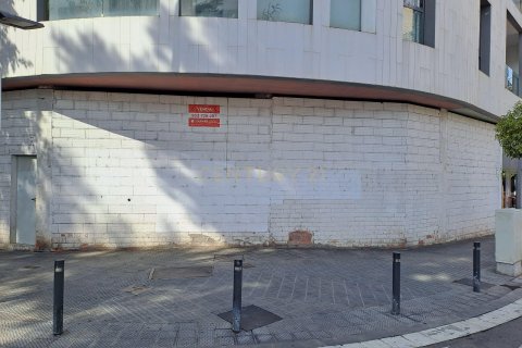 Tienda al por menor de 98 m² en venta en Esplugues de Llobregat, Barcelona, Cataluña, Spain № 7007 - foto 18