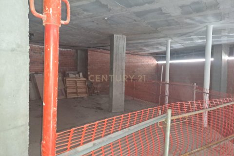 Tienda al por menor de 98 m² en venta en Esplugues de Llobregat, Barcelona, Cataluña, Spain № 7007 - foto 14
