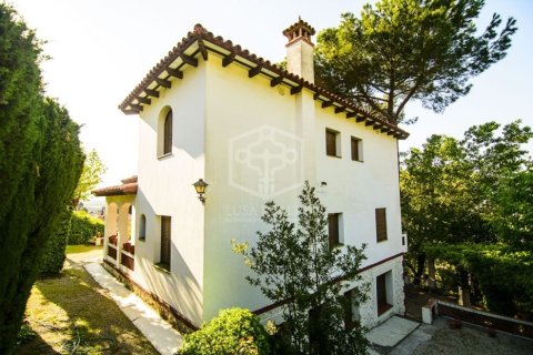 Купить виллу в Барселона, Испания с 13 спален, 1164м², № 948 - фото 9