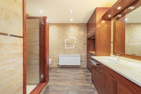 4 bedrooms apartment for sale in Barcelona, Catalonia, Spain № 6294 - photo 24