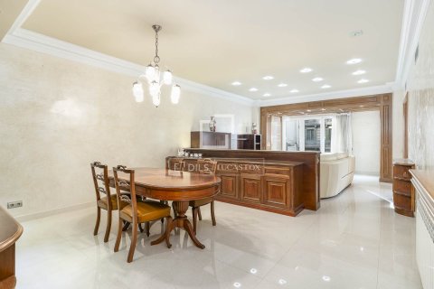 4 bedrooms apartment for sale in Barcelona, Catalonia, Spain № 6294 - photo 4