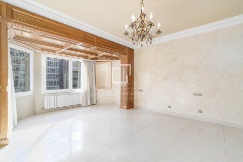 4 bedrooms apartment for sale in Barcelona, Catalonia, Spain № 6294 - photo 28