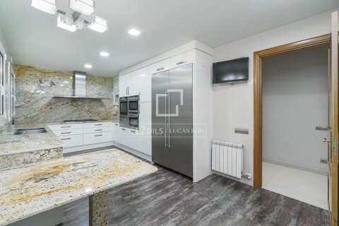 4 bedrooms apartment for sale in Barcelona, Catalonia, Spain № 6294 - photo 19