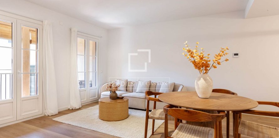 3 bedrooms apartment for sale in Barcelona, Catalonia, Spain № 6290