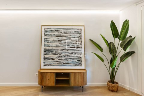 3 bedrooms apartment for sale in Barcelona, Catalonia, Spain № 6290 - photo 4