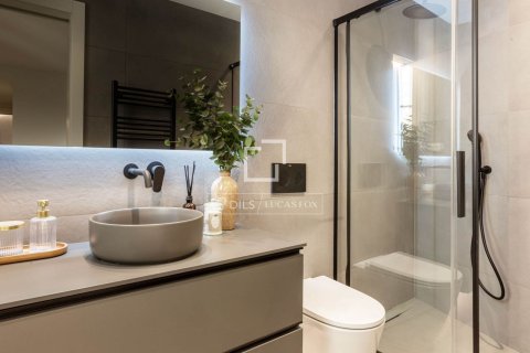 3 bedrooms apartment for sale in Barcelona, Catalonia, Spain № 6290 - photo 12