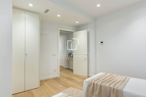 3 bedrooms apartment for sale in Barcelona, Catalonia, Spain № 6290 - photo 16