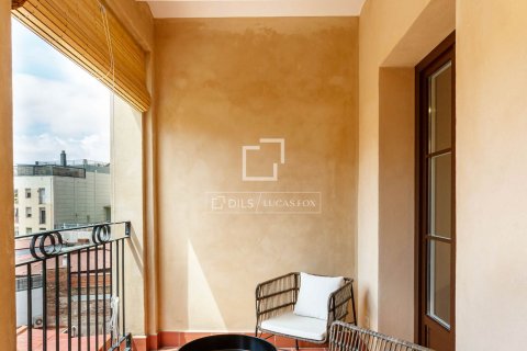 3 bedrooms apartment for sale in Barcelona, Catalonia, Spain № 6290 - photo 2