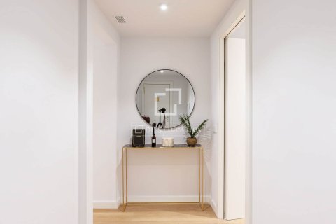 3 bedrooms apartment for sale in Barcelona, Catalonia, Spain № 6290 - photo 9